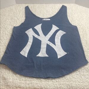 New York Yankees Logo Tank | Women’s Large | MLB Genuine Merchandise